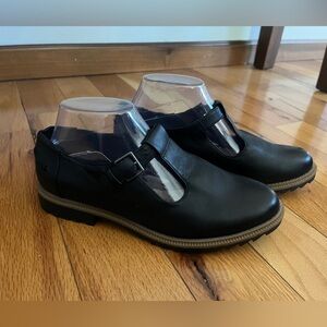 Clarks Black Leather Women's Shoes